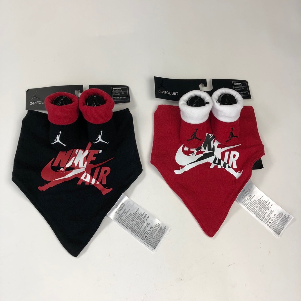 Nike Air Jordan Baby Booties & Bandana Bib Newborn